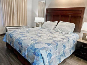 *SUNNY OCEANFRONT* King Bed *Great Pools, Hot Tubs & More*S82
